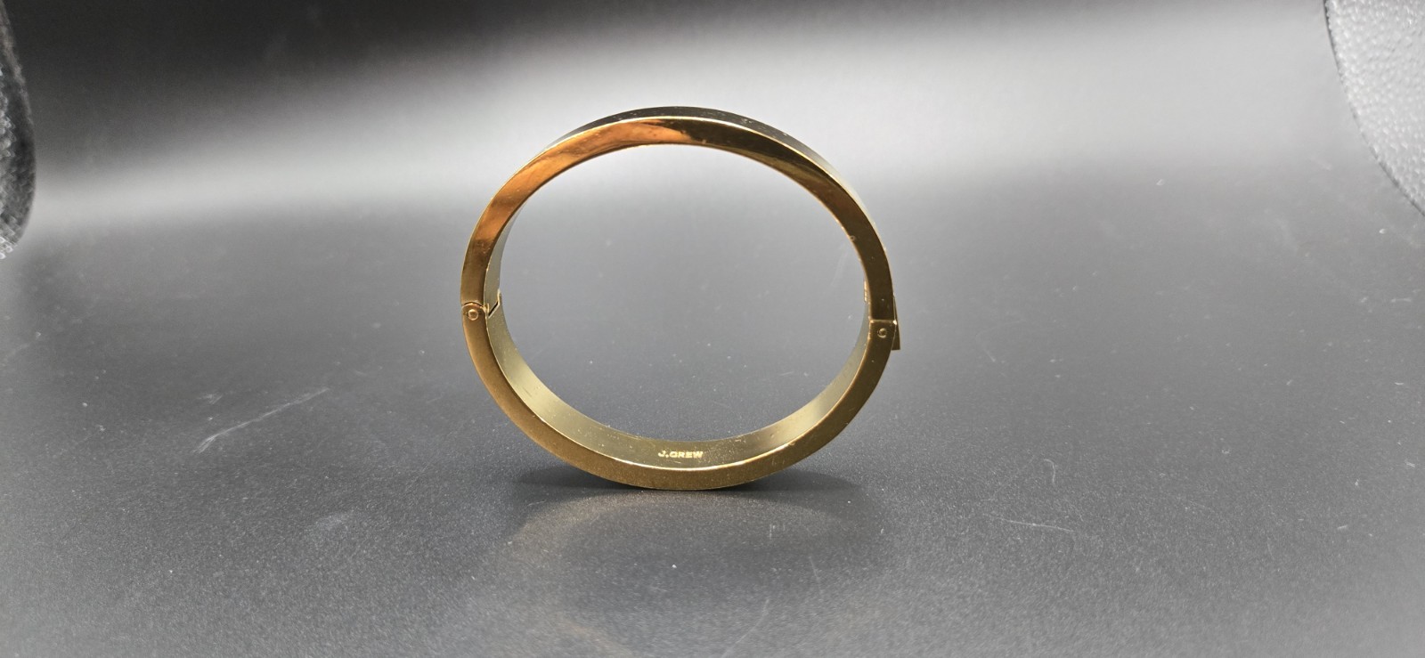 VTG Signed J.CREW Cuff Bracelet Gold Tone Lux Shine Hinged Push Lock