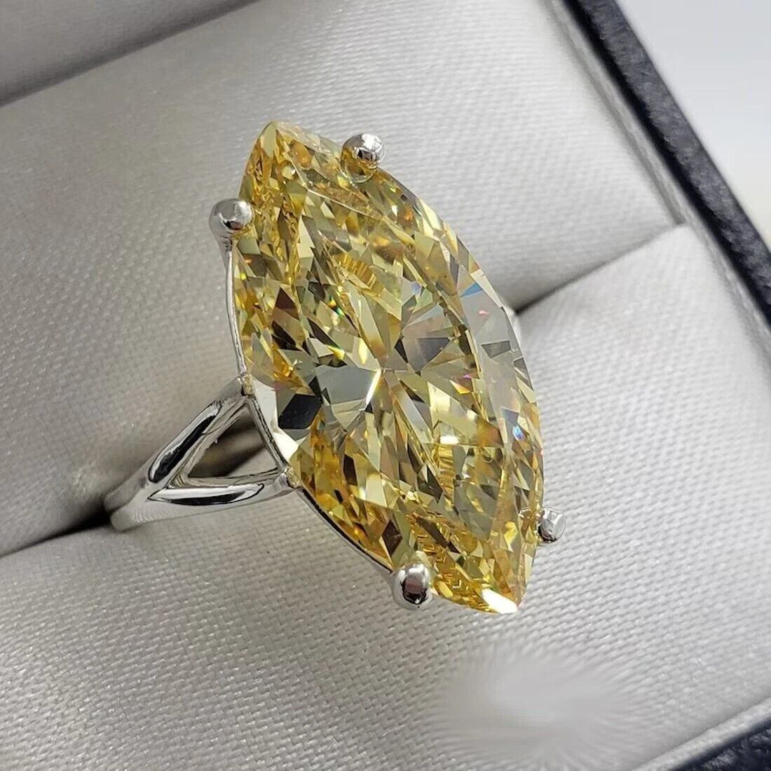20.00 Ct Treated Elegant Champagne Diamond Ring ! Tariffs FREE & Matching Studs.