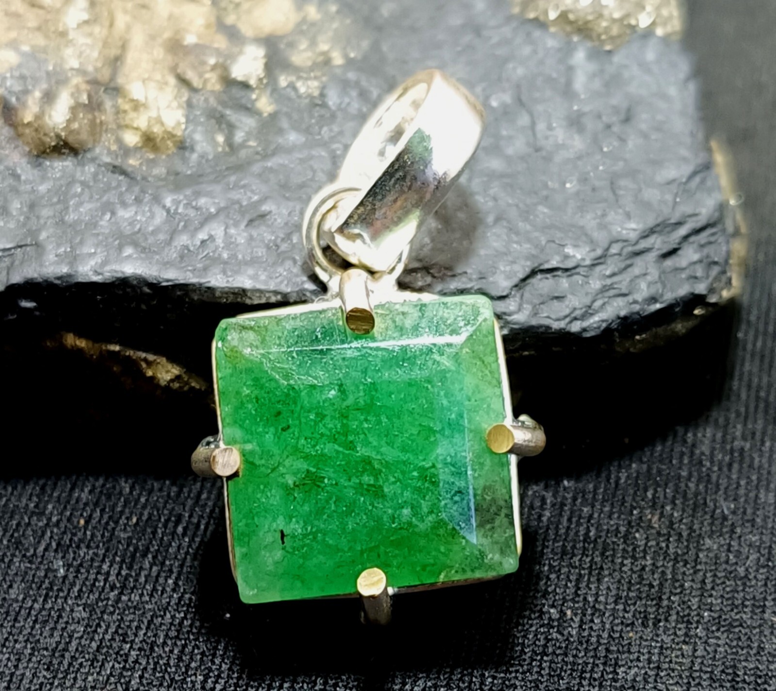 Certified 22.95 Ct Natural Emerald 925 Solid Silver Asscher Cut Pendant Gemstone