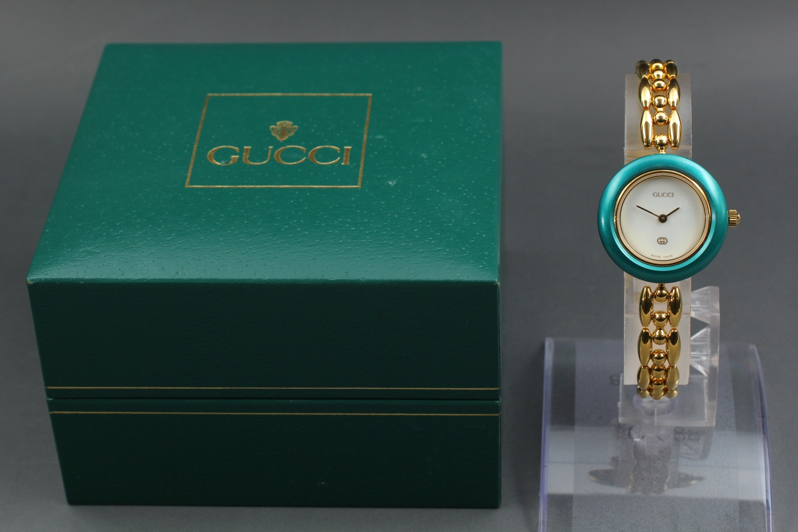 [Near MINT] GUCCI Change Bezel 1200 1100-L Gold Belt Women’s Watch w/ Box