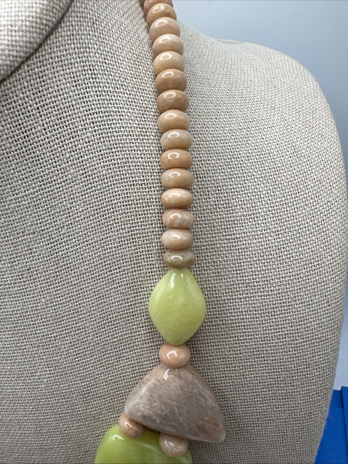 Jay King Madagascar Peach Chalcedony & Yellow Bauhinia 925 Necklace & Earrings