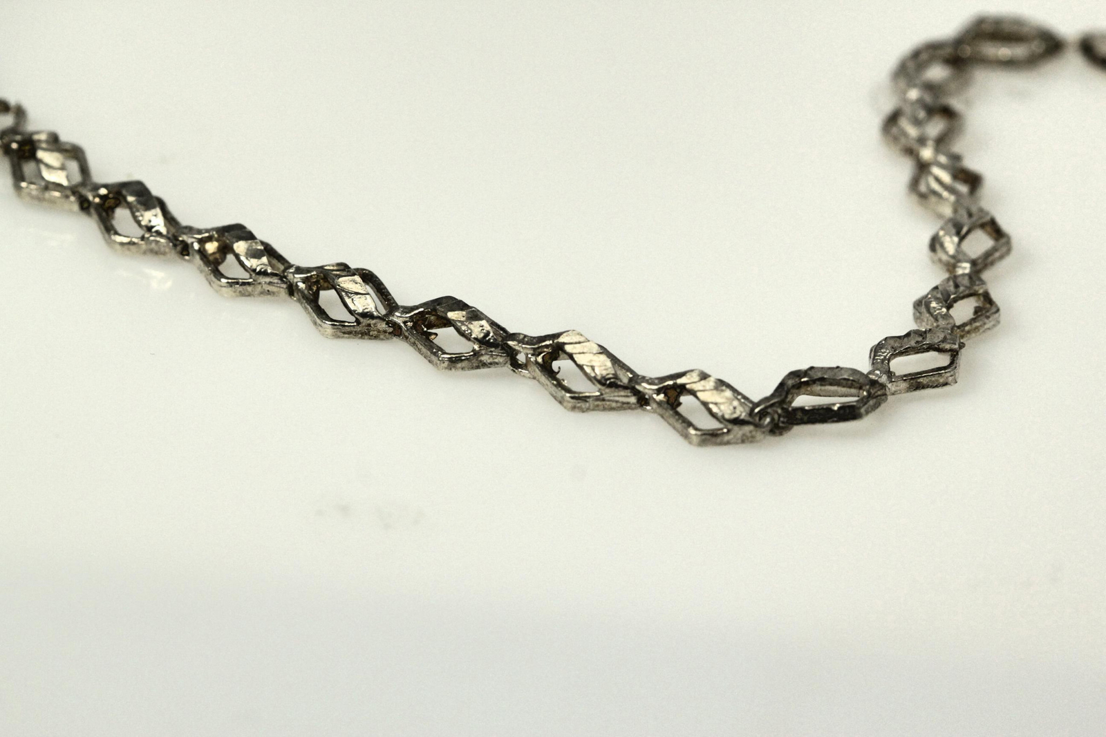 925 Sterling Silver 7.5″ Diamond Cut Kite Shaped Link Bracelet (BR3796)