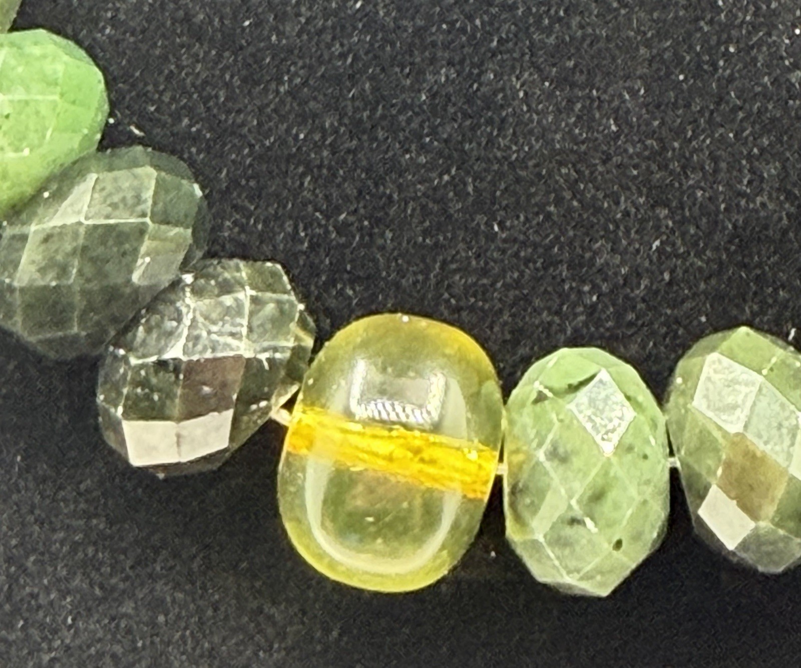Jay King “Mine Finds” Nephrite Jade & Green Amber Necklace/Earrings 19-21”