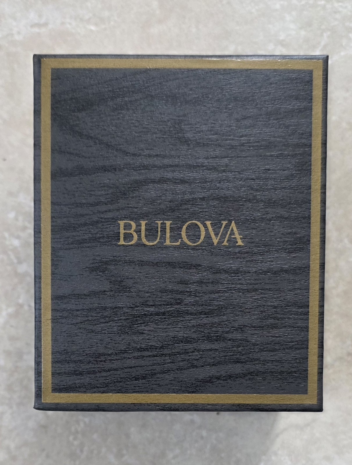 NEW Bulova Men’s Classic Quartz Calendar Slim Movement 2tone Watch 40 MM 98B385