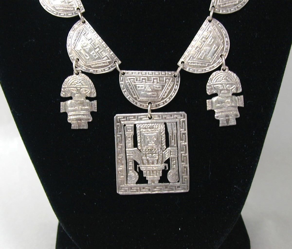 Vintage Peru 900 Silver Inca Tumi Panel Statement 16 1/2″ Necklace Choker Signed