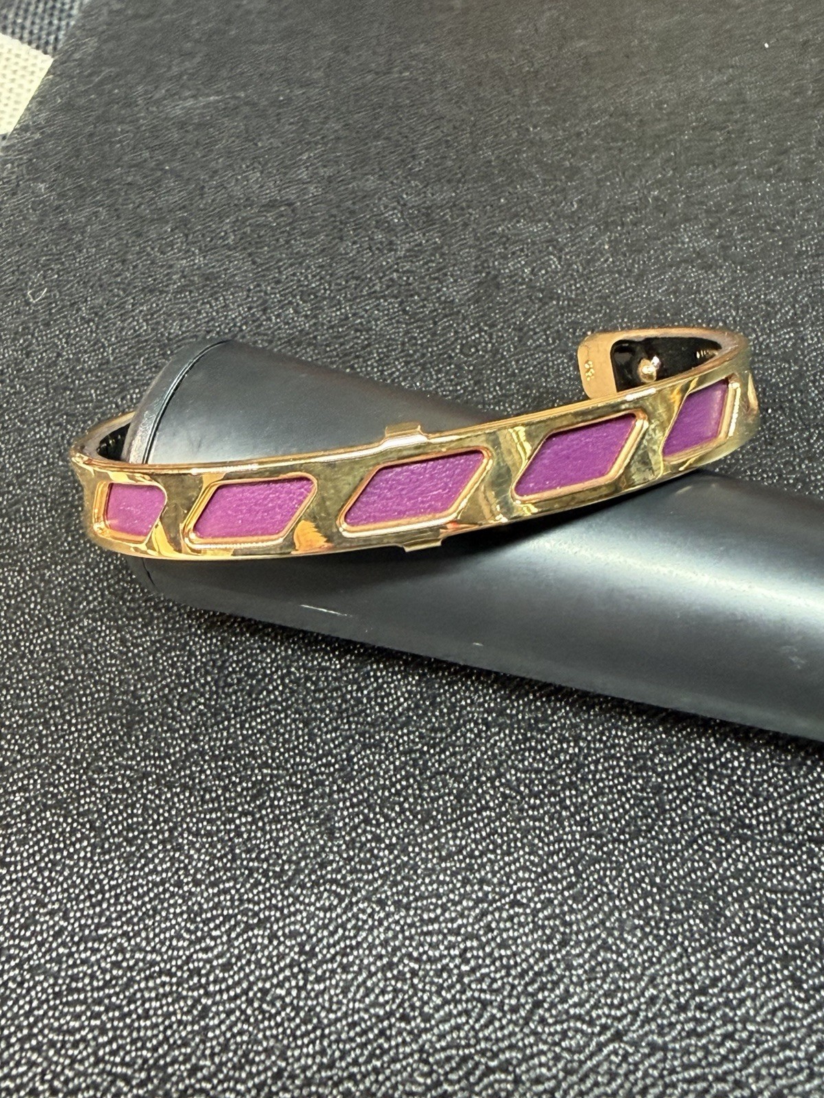 Mid-20th Century Vintage Hinged Bangle Bracelet made in France