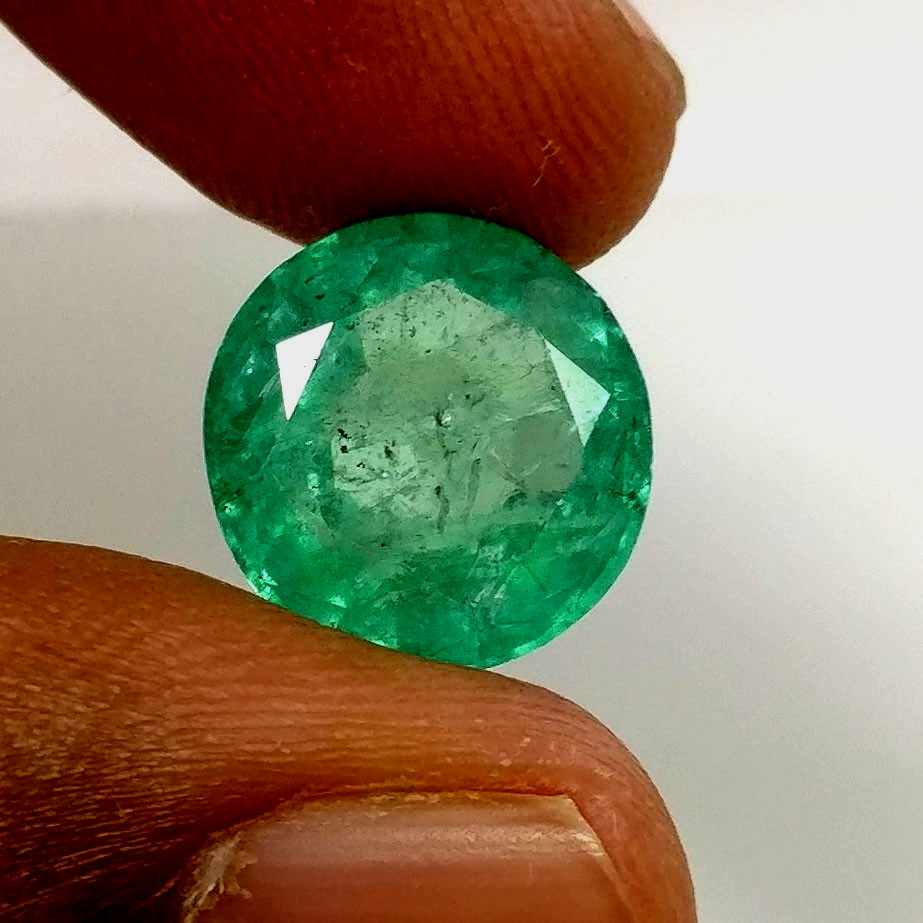 6.88ct Natural Emerald round 12mm size nice green good luster gems