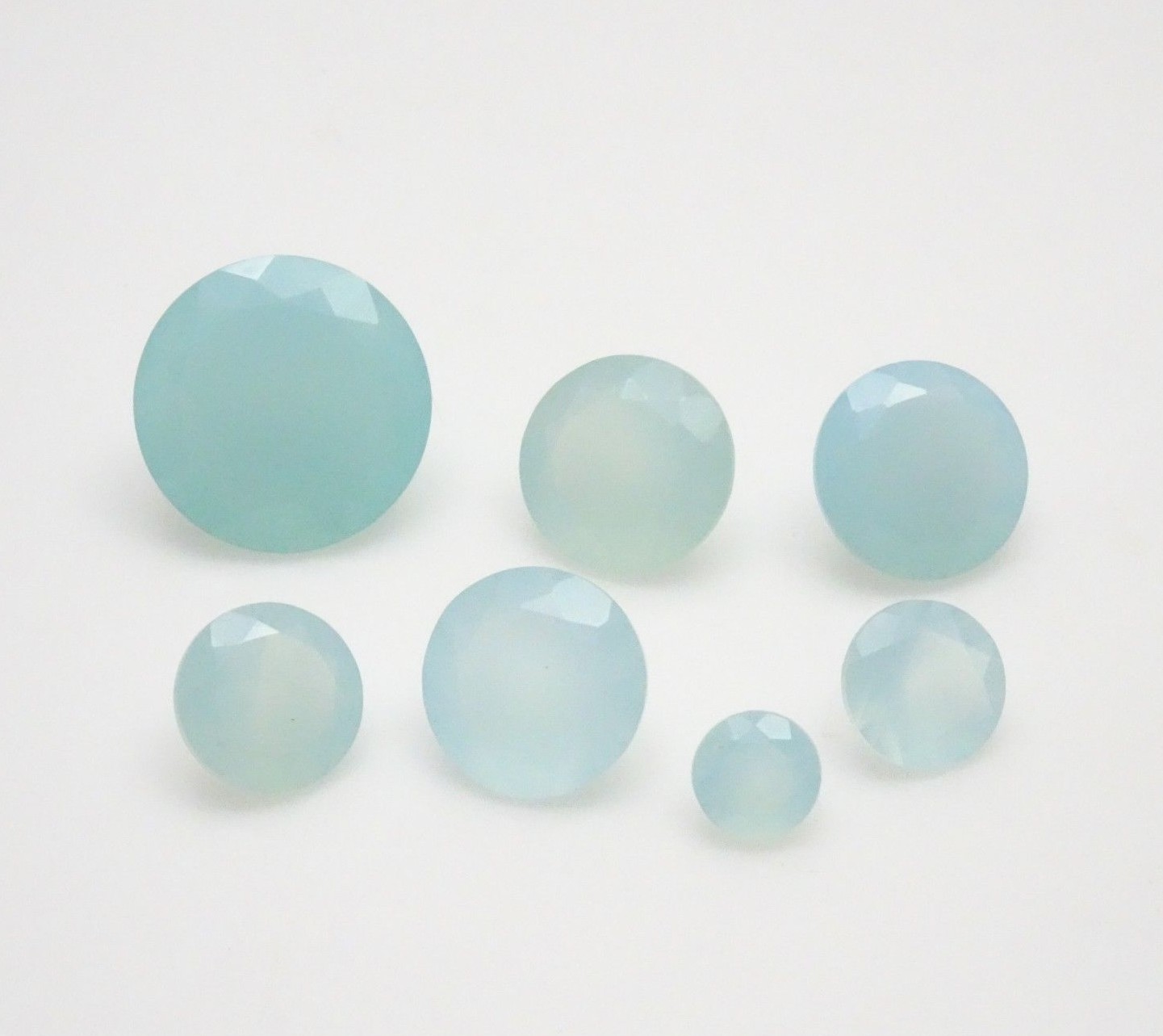 25.0CTW Mixed Parcel Blue Chalcedony – Round Mixed MM Chalcedony Gemstones