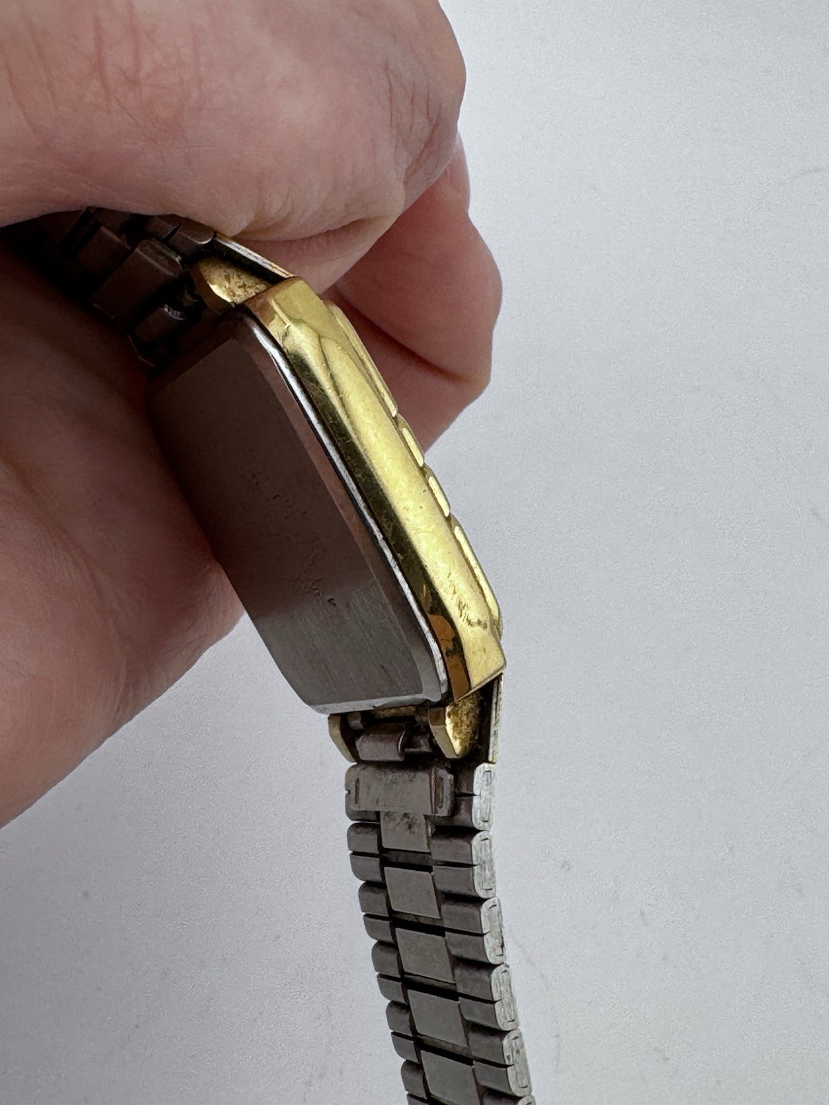 Citizen Quartz 3630-054609 Gold Tone Vintage Watch Japan Working