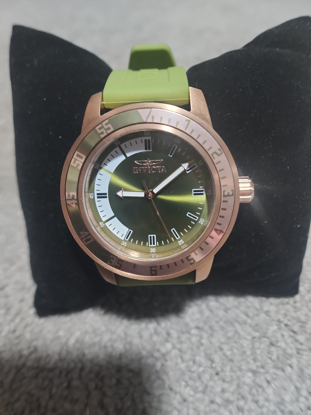 Invicta Specialty Collection Quartz Movement Flame Fusion Crystal