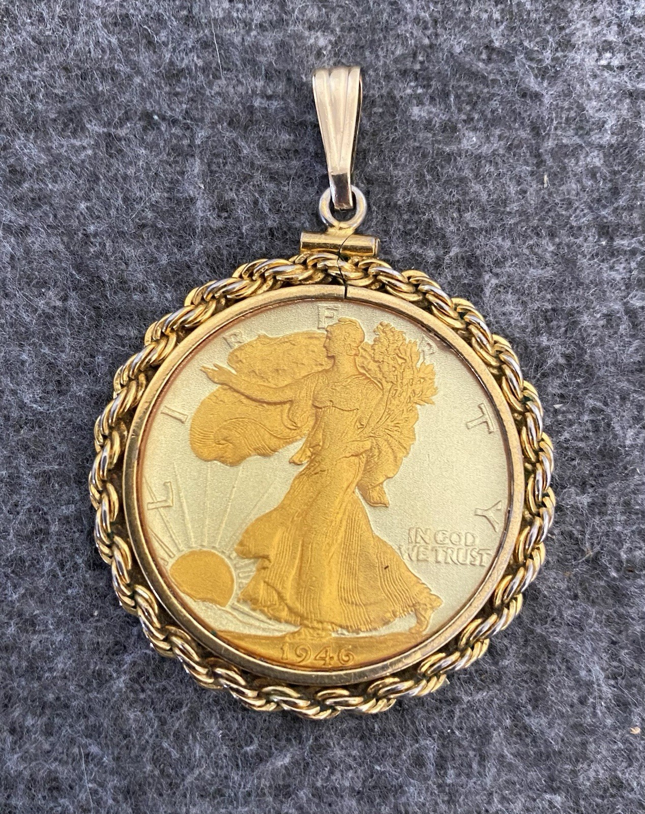 1946 P Walking Liberty Half Dollar Gold Pendant 1/2o 14K AWB Weighs 18.2 Gr