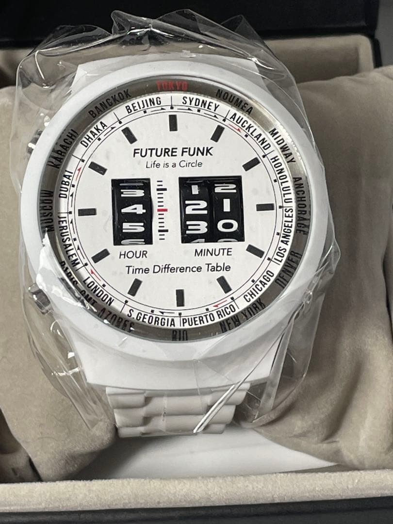 FUTURE FUNK Digital Watch White Roller Display Quartz Plastic Case Box Japan
