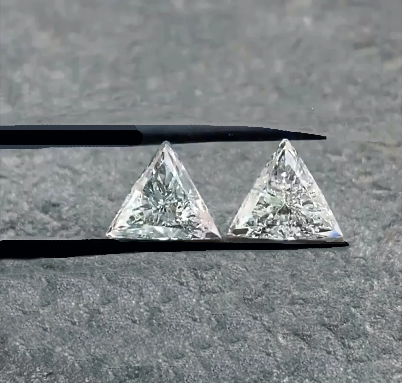 1.30 CT Natural White Diamond Triangle Cut VVS1 D Grade IDGL Certified F2