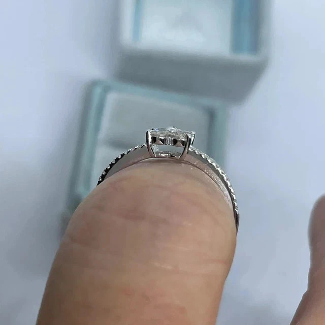 Real Moissanite 2.40Ct Round Cut Engagement Classy Ring 925 Sterling Silver