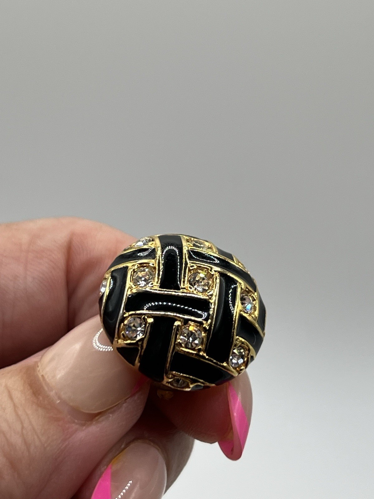 Roman golden Black Enamel Stud Clip-On Earrings Crystal Rhinestone Vintage