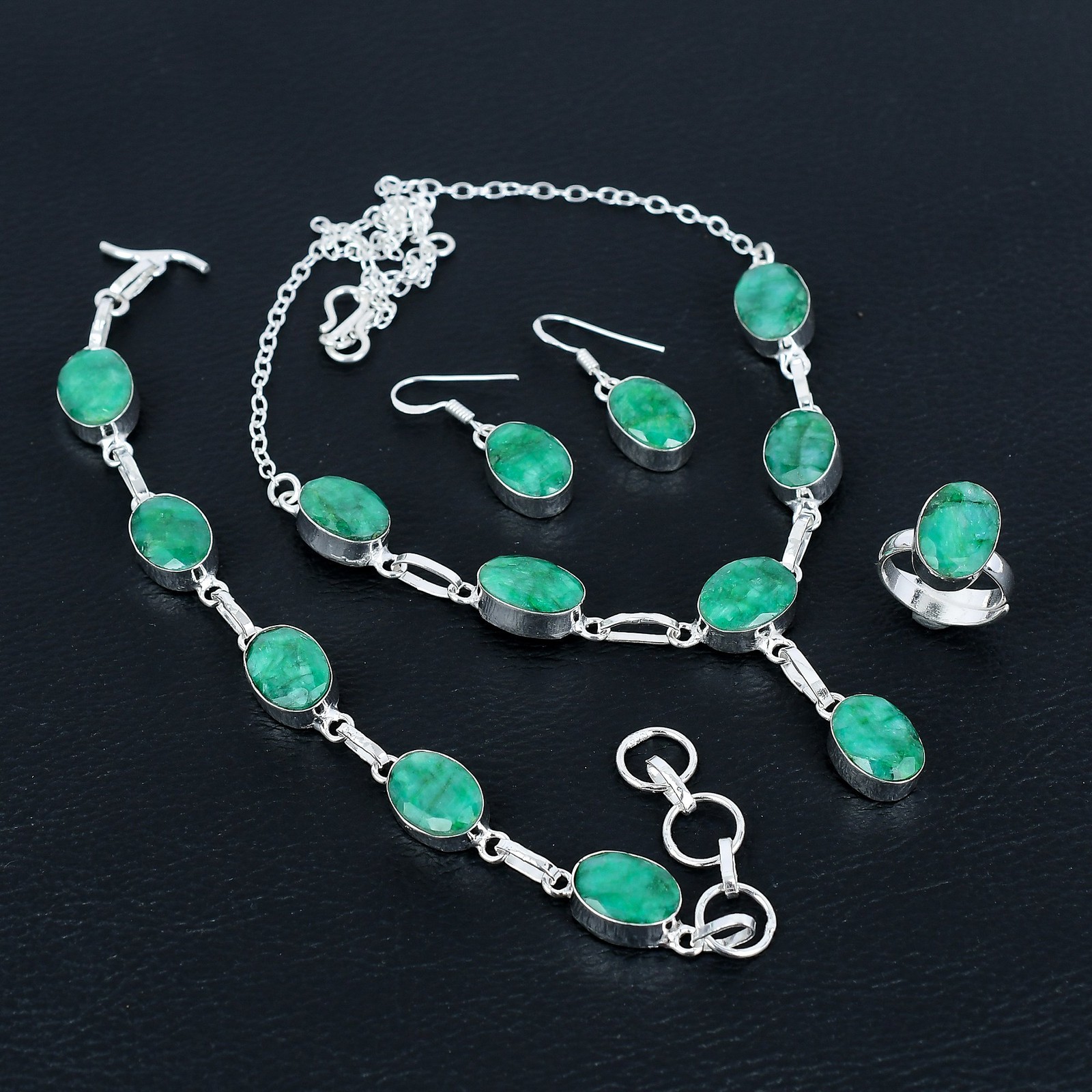 Sakota Mines Emerald Oval Gemstone Ethnic 925 Sterling Silver Jewelry Set VJ 871