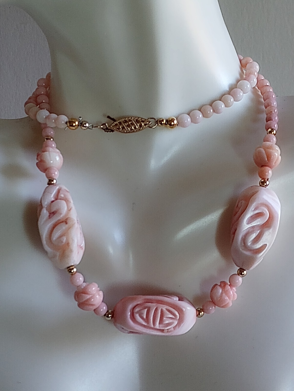 ESTATE CHINESE 14K GOLD CARVED PINK CORAL DRAGON SHOU LOTUS NECKLACE 17.5″ 30GR