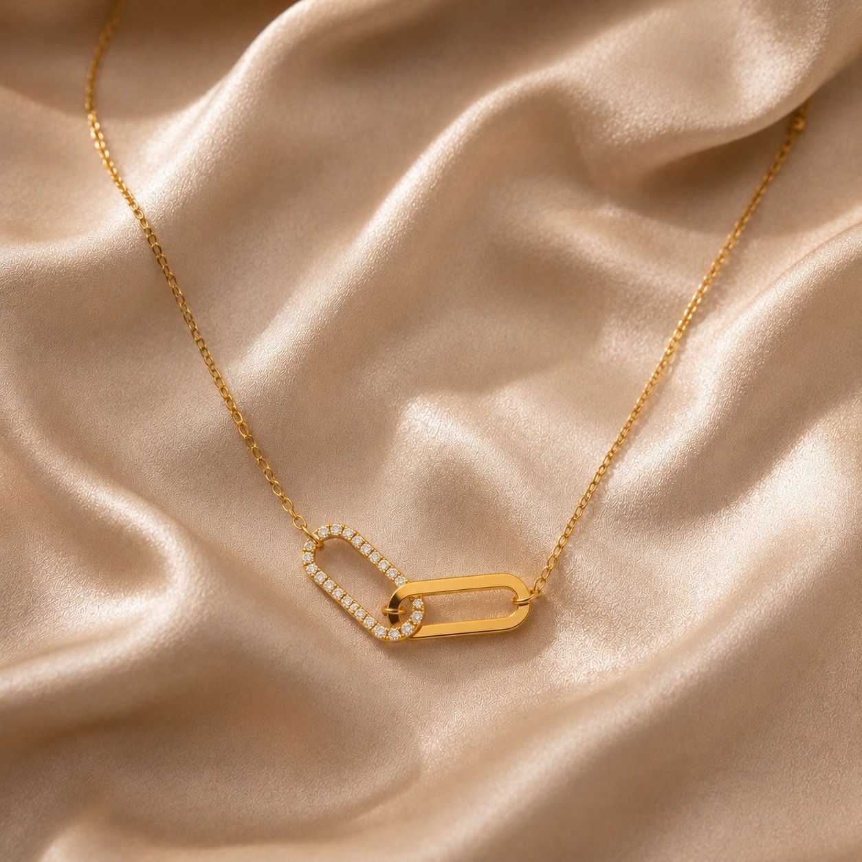 Luxury Gold Pavé Interlocking Link Necklace & Bracelet Jewelry Set for Women