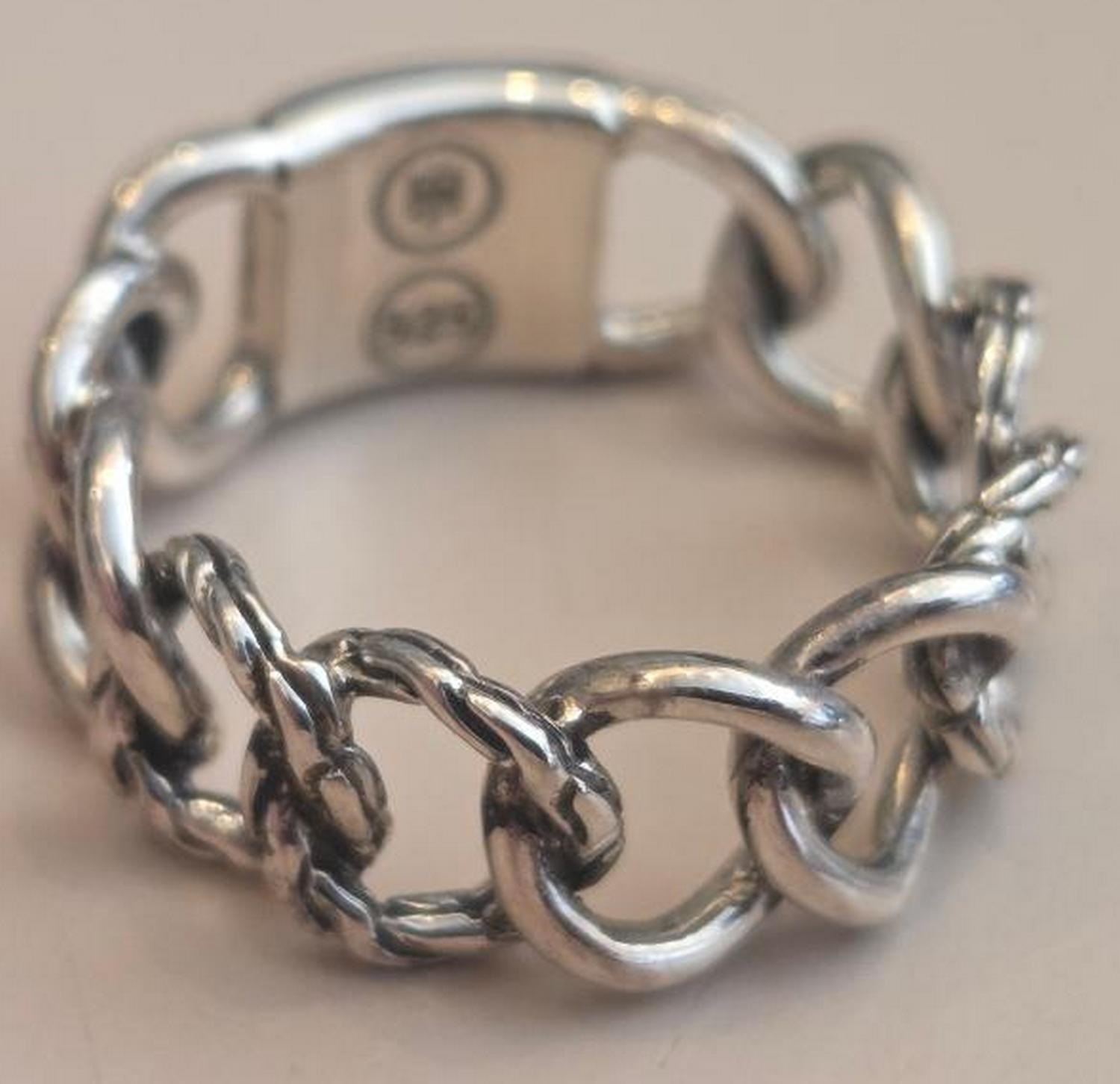 Nice John Hardy sterling ring with circle designs 7.75 size
