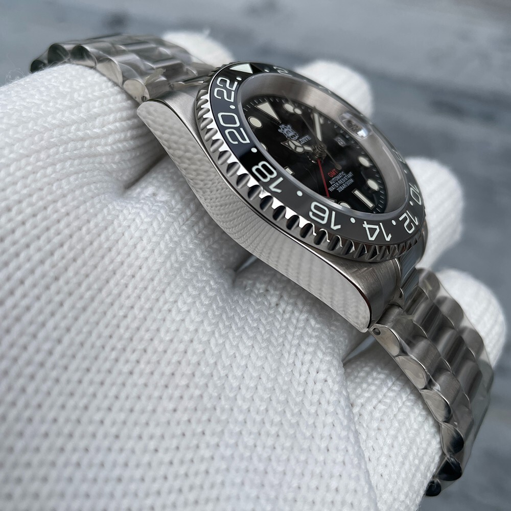Steeldive SD1993, GMT, “G-Master”, Bruce Wayne, NH34, Sapphire, Lume, 300m Diver