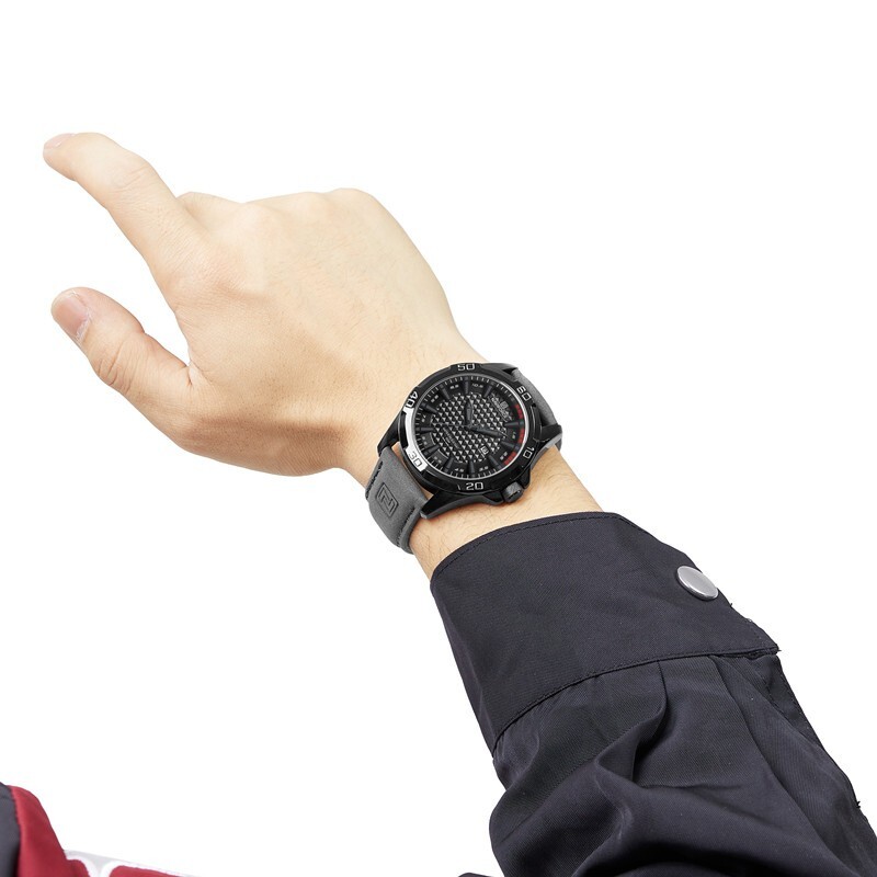 Top Brand NAVIFORCE Men’s Quartz Wrist Watch Sports Shockproof Waterproof Leathe