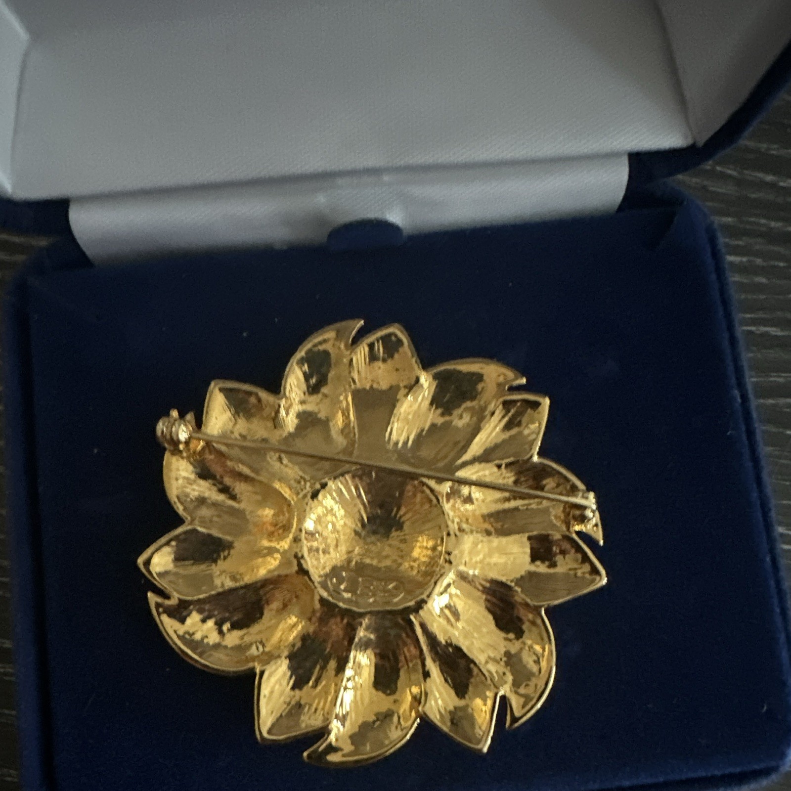 Camrose & Kross Jaqueline Kennedy Collection. Sunflower brooch
