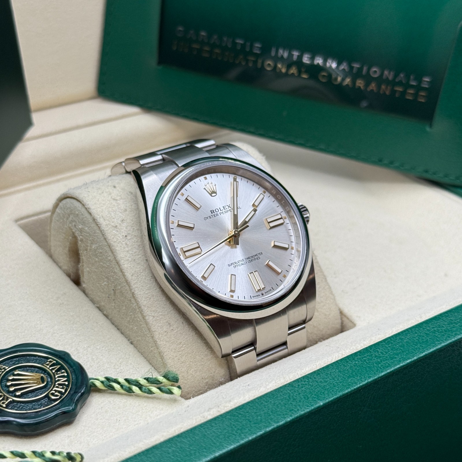 Rolex Oyster Perpetual 41 Silver Index Dial Stainless Steel Smooth Bezel Oyster