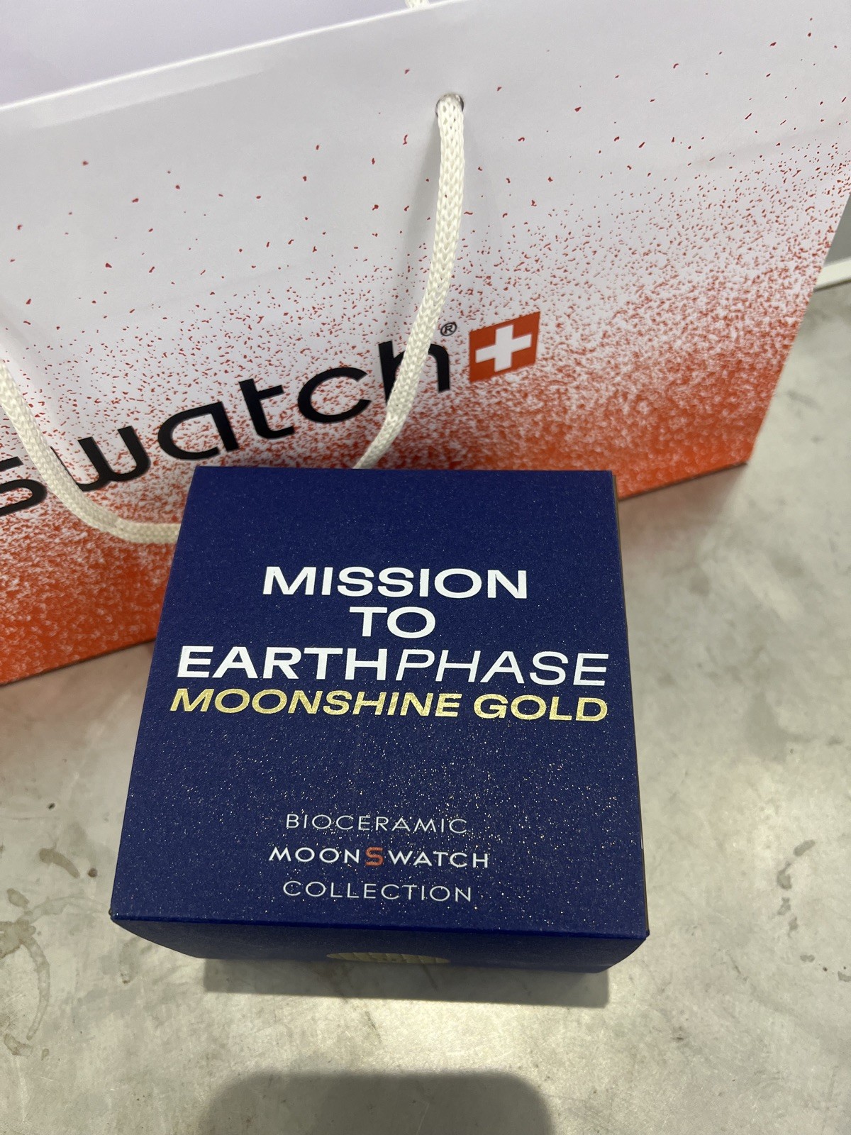 SWATCH X OMEGA MOONSWATCH MISSION TO EARTHPHASE MOONSHINE GOLD – HARVEST MOON✅
