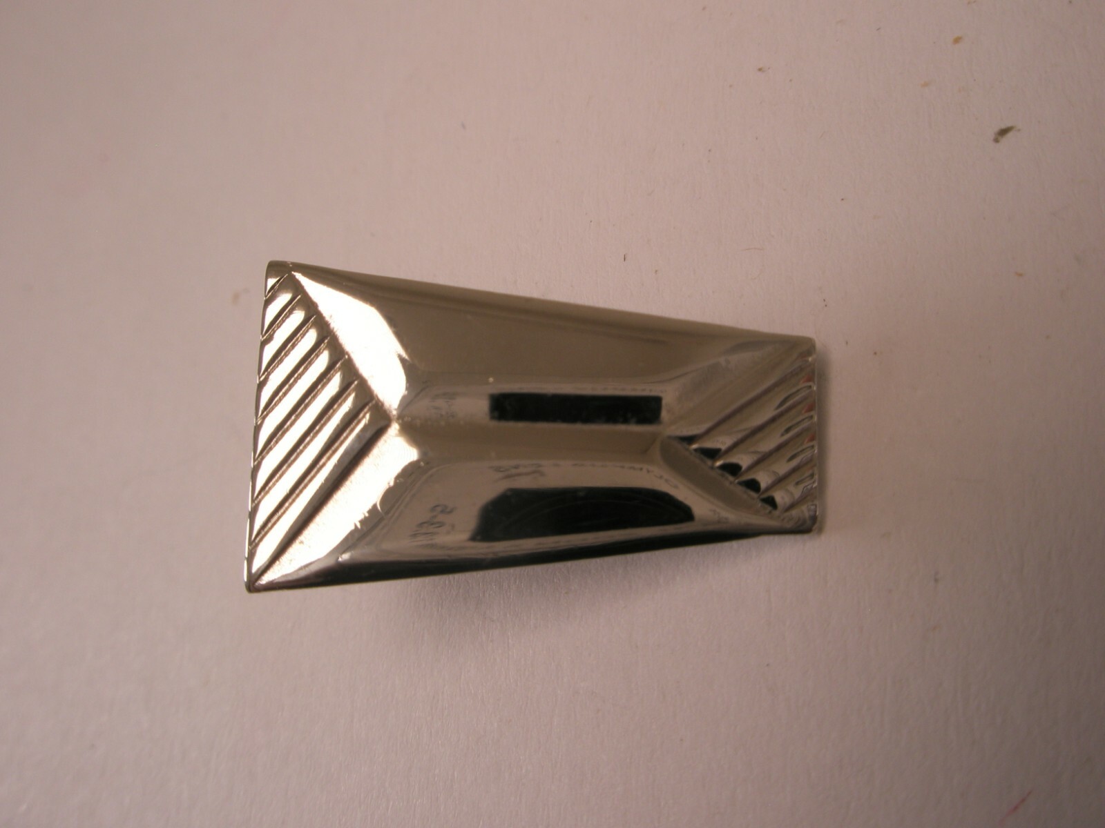 7/8″ Wedge Design Silver Tone Vintage TINY SMALL Tie Bar Clip simple quality