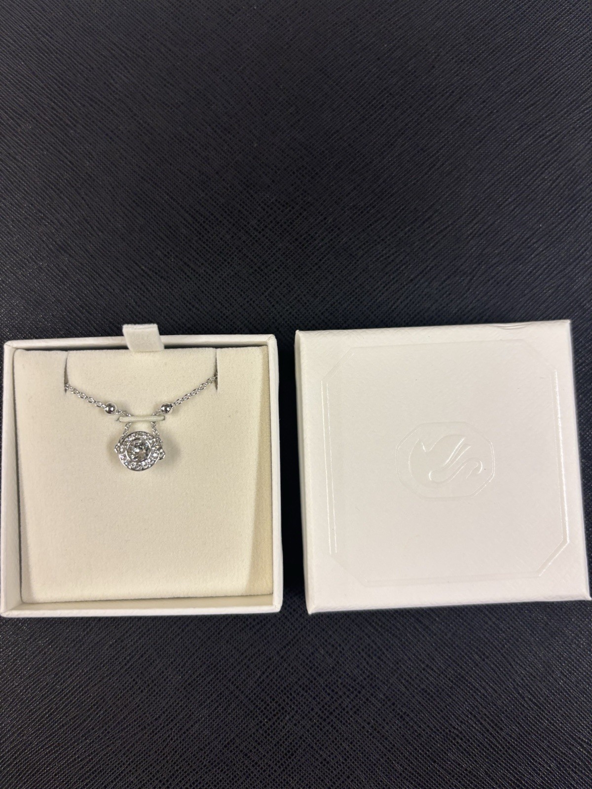 NEW Swarovski Una Angelic 5733116 Crystal Halo Slider Necklace Gift Box