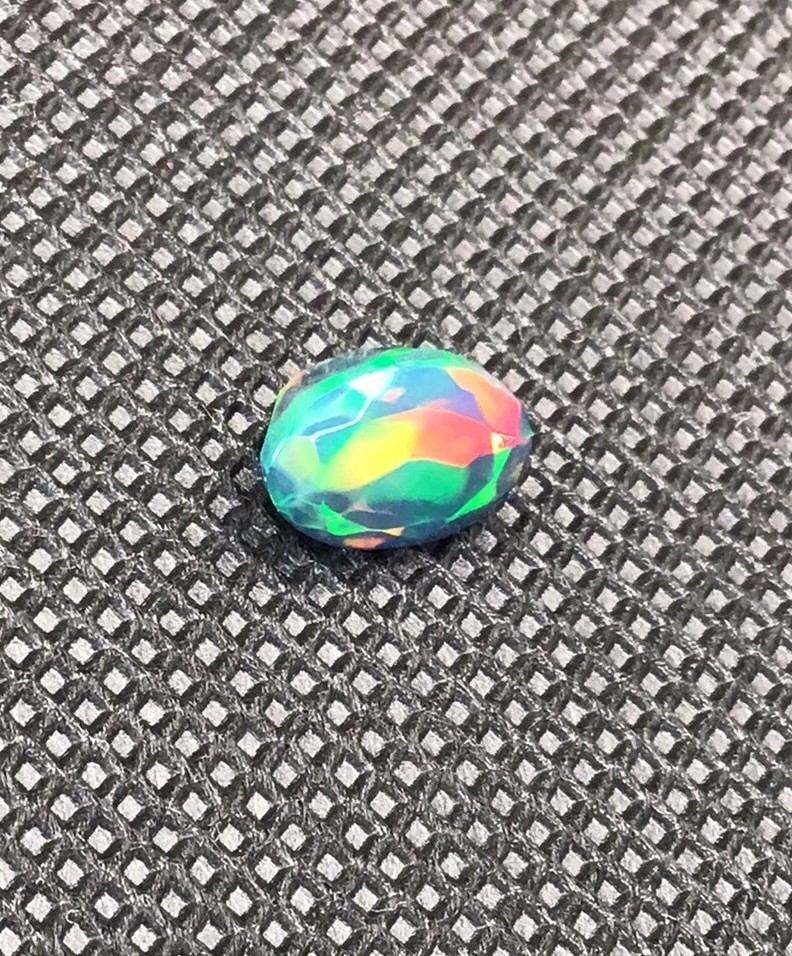1.75ct Natural Black Opal Oval Cut – Bright Multicolour Fire Clean Stone 9.40mm✨