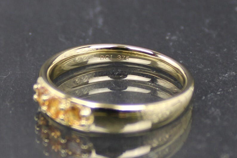 Mandarin Garnet Gold Ring in 375 Yellow Gold, 9 Carat