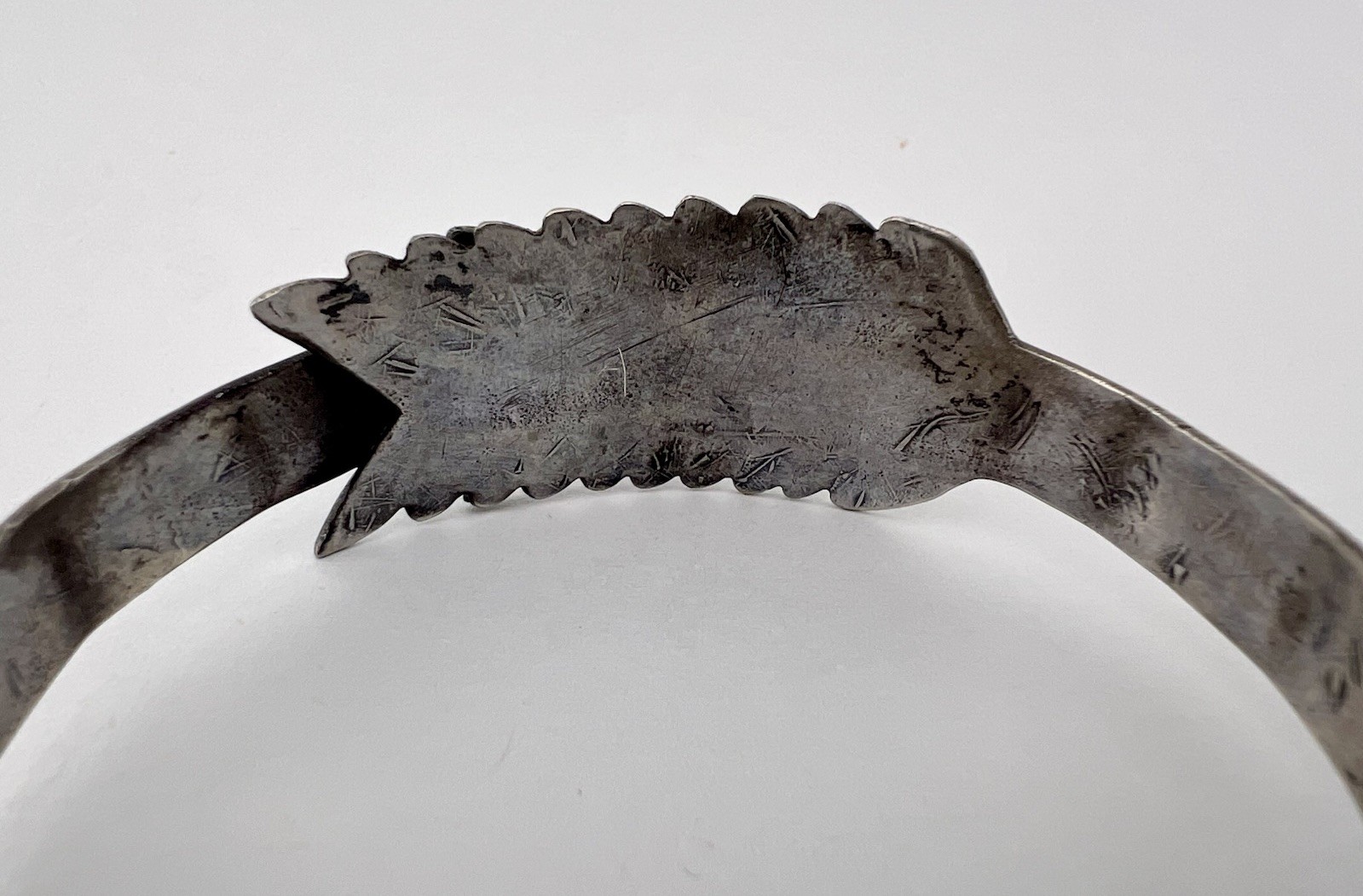 OLD 1940’s Fred Harvey Navajo Coin Silver Stamped Arrow Snake Cuff Bracelet