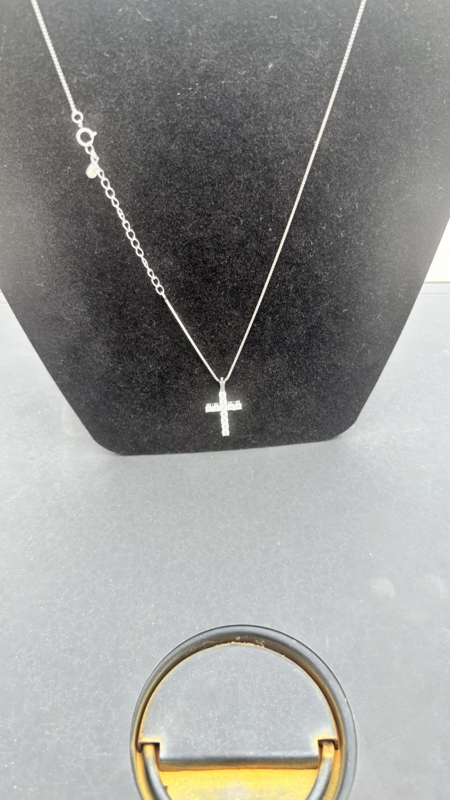 18″ GRA Certified Moissanite Cross Pendant