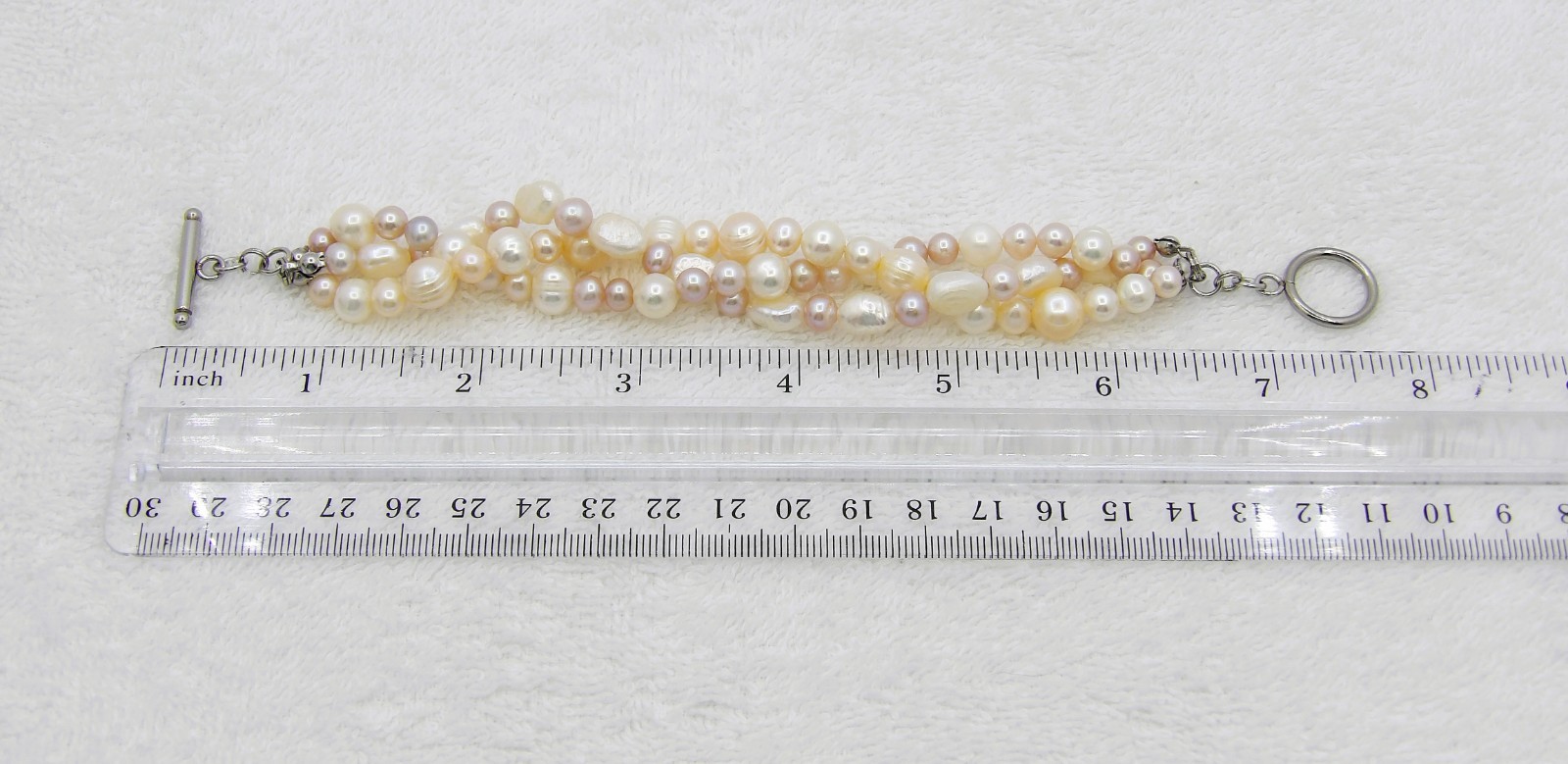 7.5 inches long Quality Pink & White Genuine Freshwater Pearl Bracelet BRT06