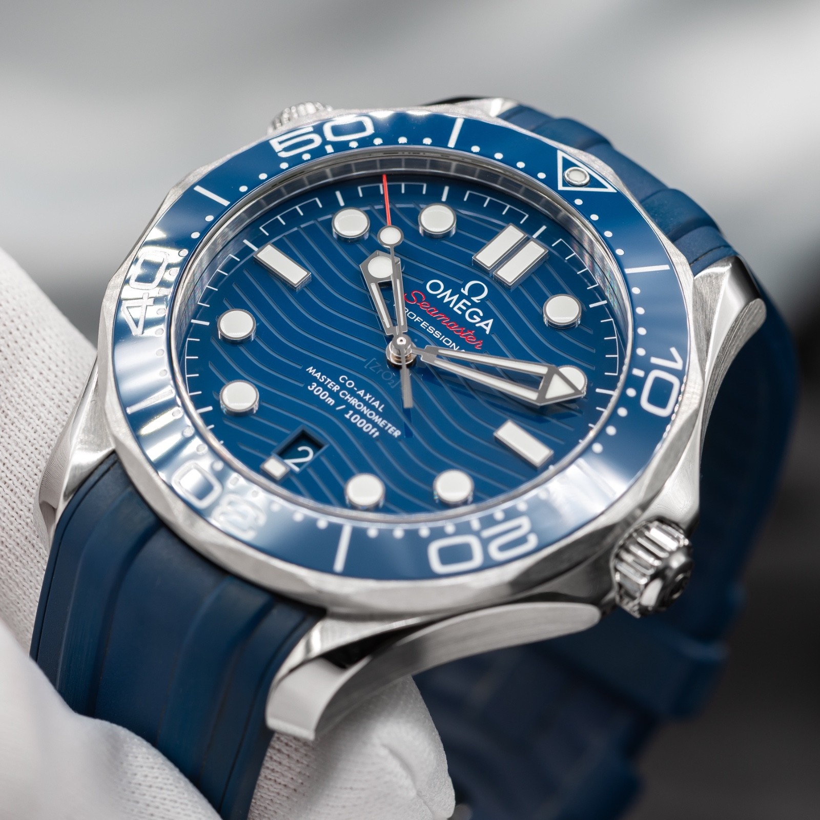 2023 Omega Seamaster Diver Blue Dial | 300M Master – Ref. 210.32.42.20.03.001