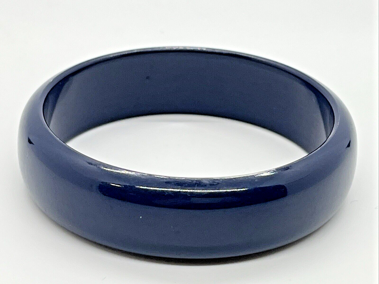 Vintage Shiny Navy Blue Lucite Bangle Bracelet