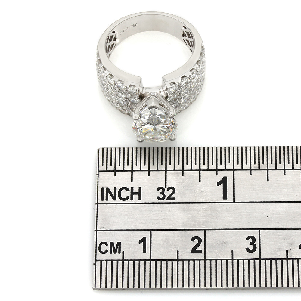 3.54ct VVS2, E GIA Certified Pear Cut Diamond Engagement Ring in 18K White Gold