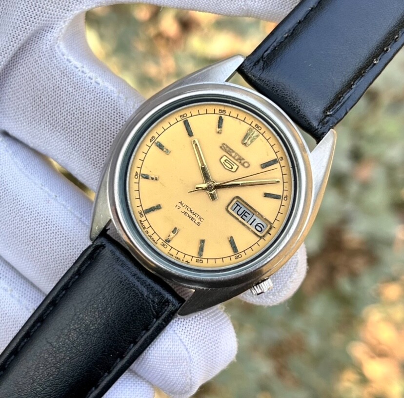 Vintage Seiko 5 Automatic Dress Formal Japan Made Men’s Watch 7009-3181