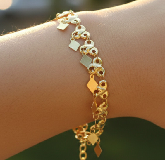 Elegant Gold Tone Rhombus Bracelet Designer 18K Gold Plated Brass Accessory