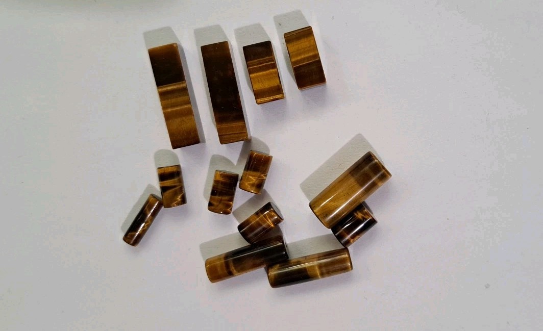 Lot of Tiger Eye Tube Stones As Pictured Nice Stones