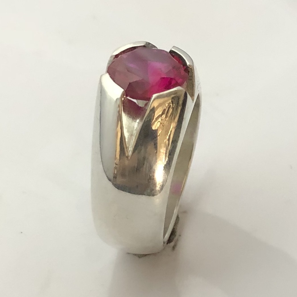 MJG STERLING SILVER MEN’S RING.V GROOVE 10MM LAB RUBY PRONG SET. SIZE 10