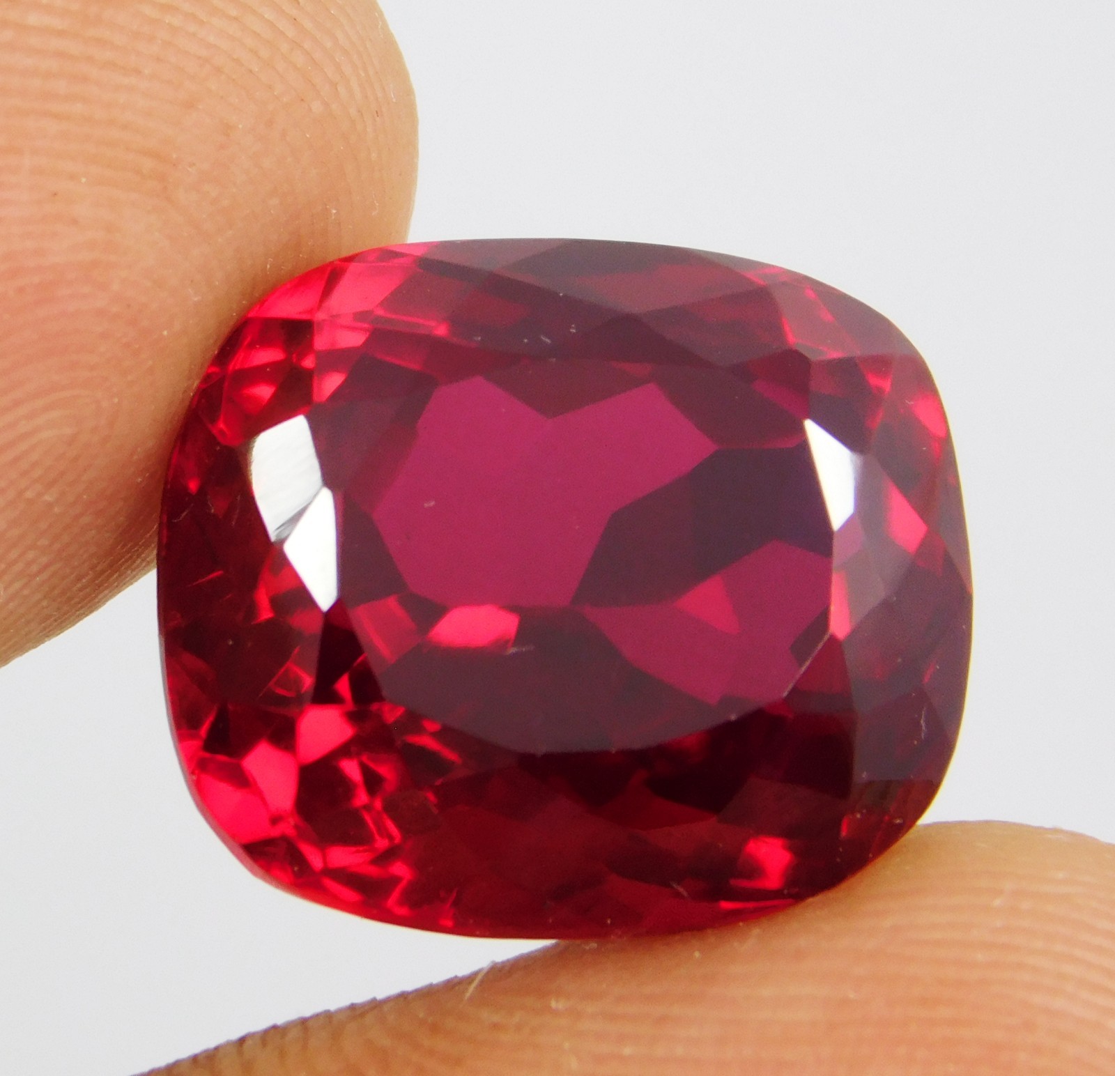 Certified 24.40 Ct Natural Burma Pigeon Blood Red Ruby Loose Gemstone Unheated