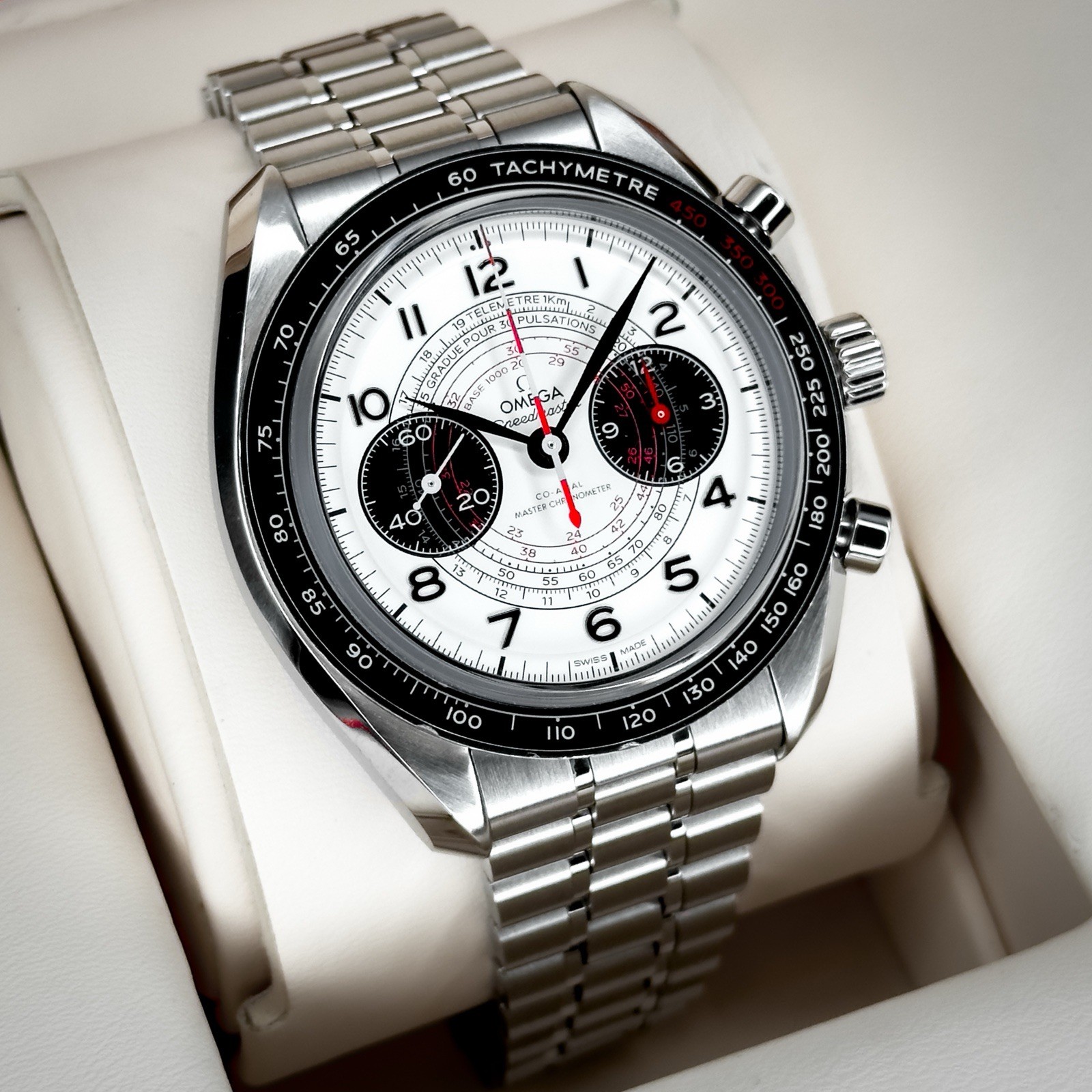OMEGA Speedmaster Chronoscope Co-Axial 43mm Ref: 329.30.43.51.02.002 – Full Set
