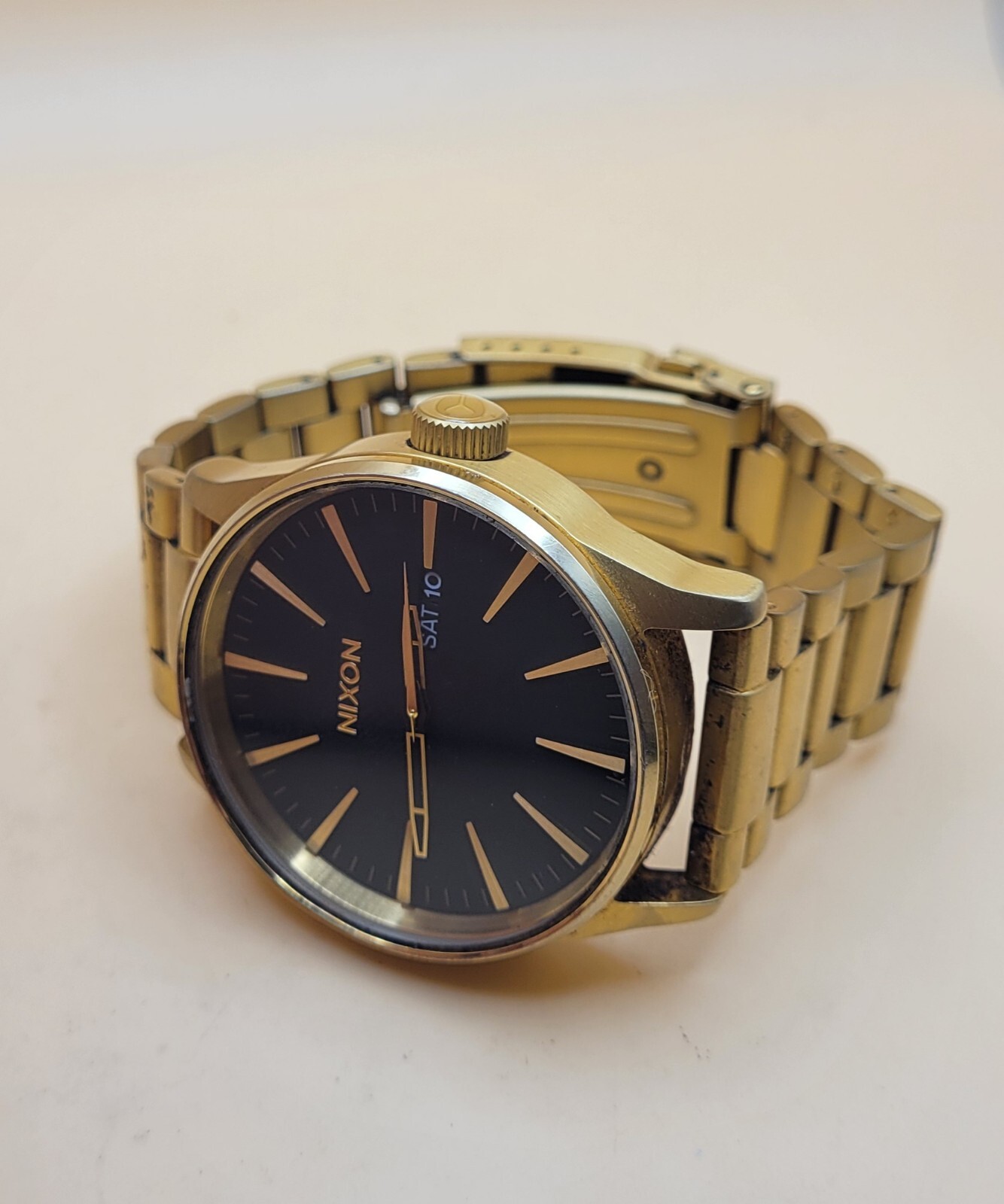 Nixon Mens’ Gold Tone Wrist Watch “Never Be Late” SS Sentry *WORKING* 100M ⌚️