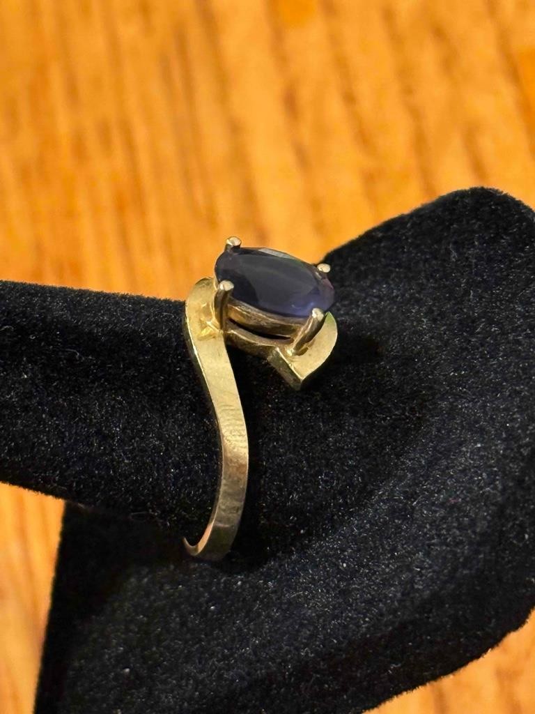 Vintage Estate 14k Yellow Gold Estate Bypass Ring – 3.0g – 8x6mm Iolite? Size 9