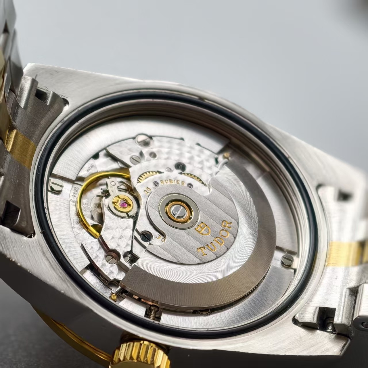 Tudor Gilding Scale Dial Glamour M56003 Men’s Watch Automatic 39mm Date