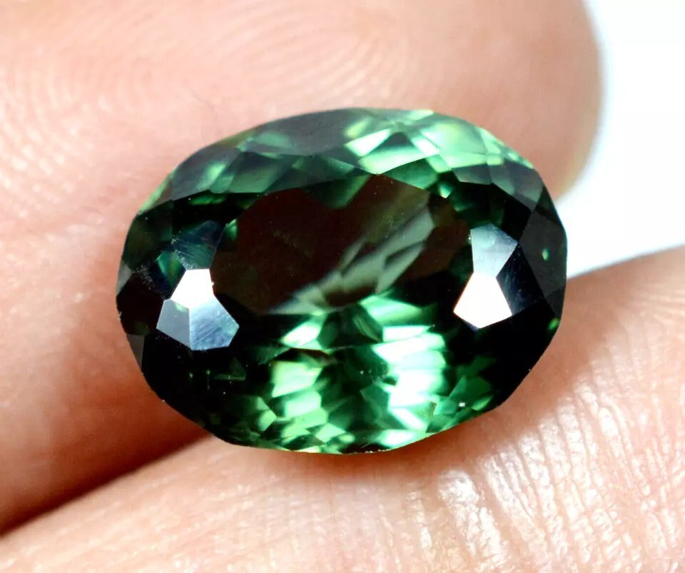 Australian Sapphire Superb Deep Blue Green Gemstone 5.10 Ct+ Oval Cut Certified
