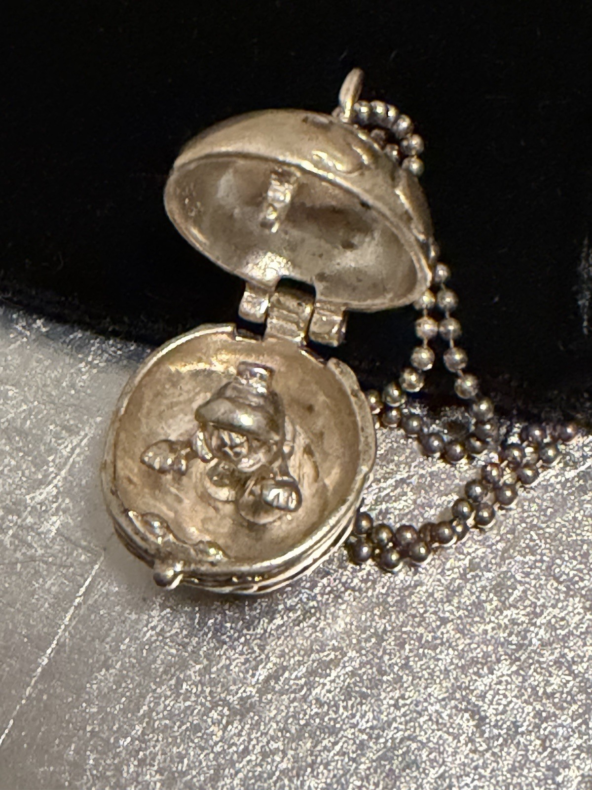 RARE 925 Sterling Silver Warner Bros Marvin Martian Hinged Globe Locket Pendant