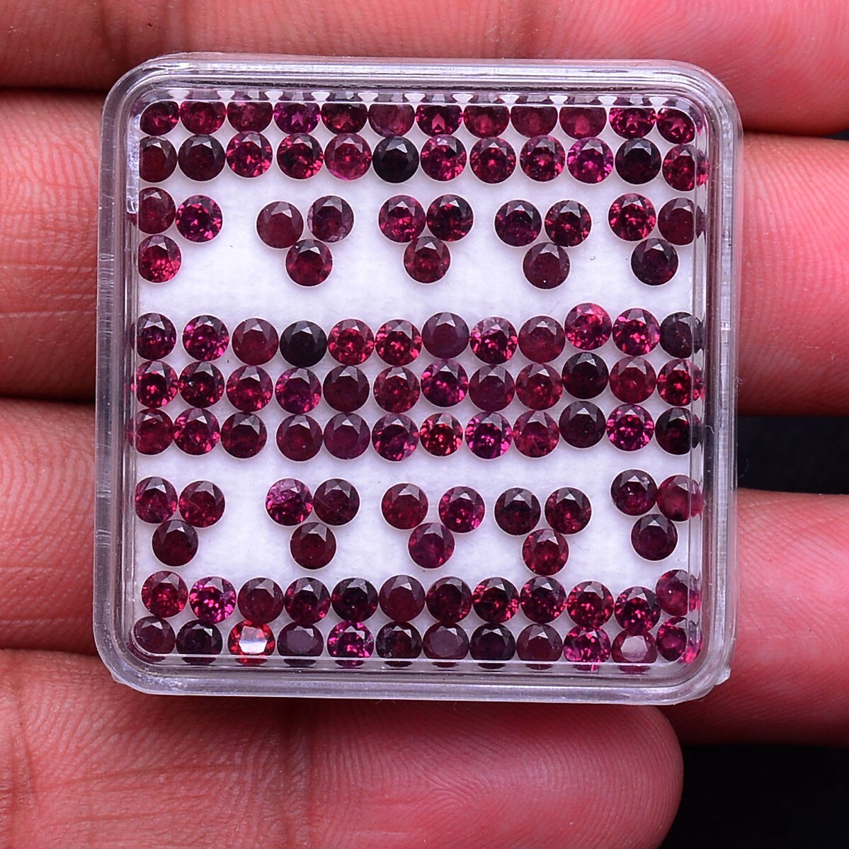 114 Pcs Natural Rhodolite Garnet 2.70mm Round Cut Untreated Sparkling Gemstones
